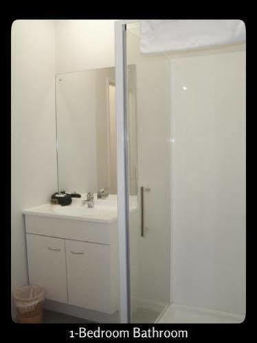 Okura Bush Browns Bay Olive Tree Motel & Apartment מראה חיצוני תמונה